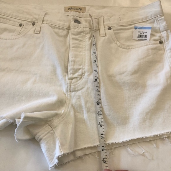 Madewell Relaxed Denim Button Fly Raw Hem Denim Shorts Size 32 - Picture 12 of 14